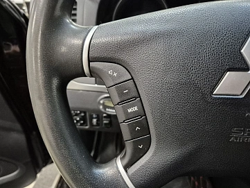 Mitsubishi Pajero, 2012г, полный привод, механика