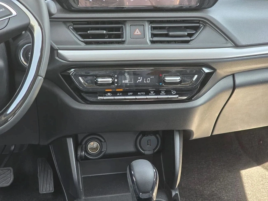 Suzuki Swift, 2025г., передний привод, вариатор