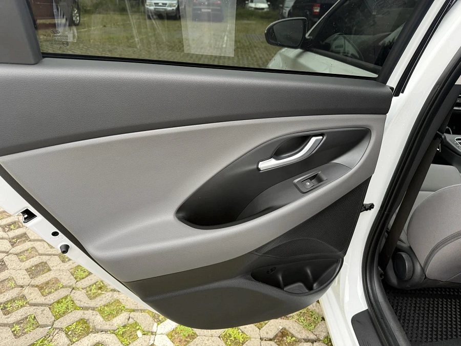 Hyundai i30, 2022г., передний привод, автомат