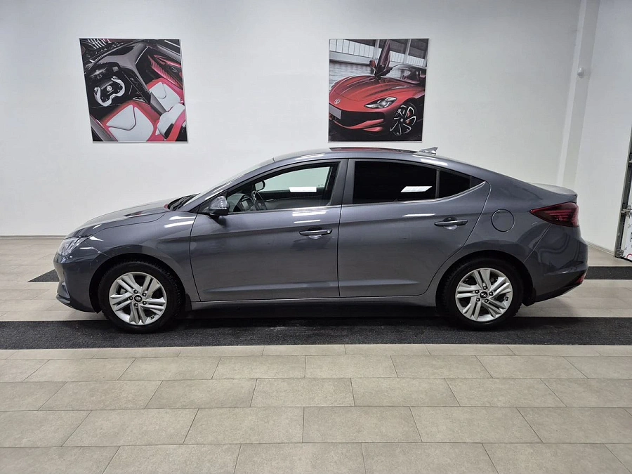 Hyundai Elantra, 2020г., передний привод, механика