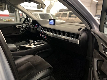 Audi Q7, 2015г, полный привод, автомат