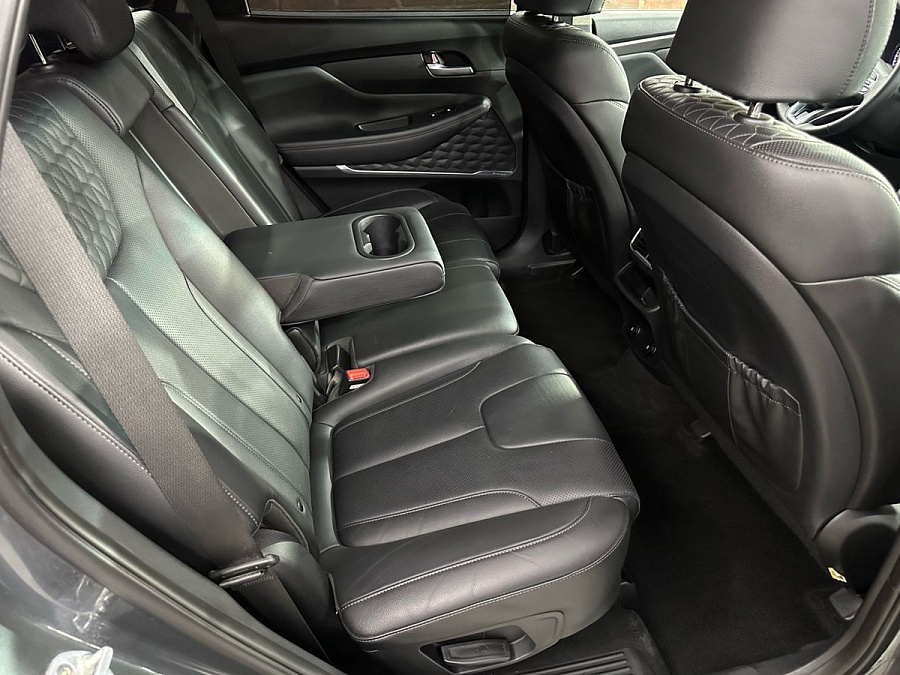 Hyundai Santa Fe, 2018г., полный привод, автомат