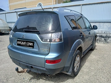 Mitsubishi Outlander, 2008г, полный привод, механика