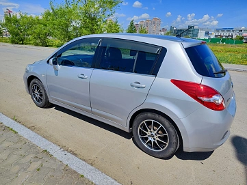 Nissan Tiida, 2010г, передний привод, автомат