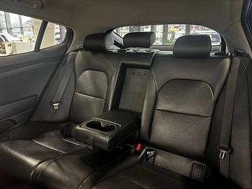 Kia Stinger, 2018г, полный привод, автомат