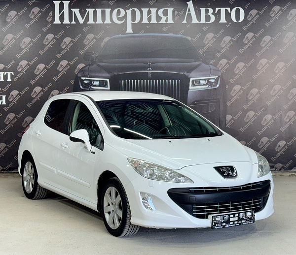 Peugeot 308, 2010г., передний привод, автомат