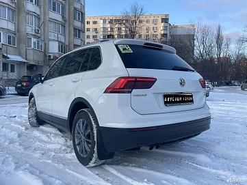Volkswagen Tiguan, 2017г, полный привод, робот