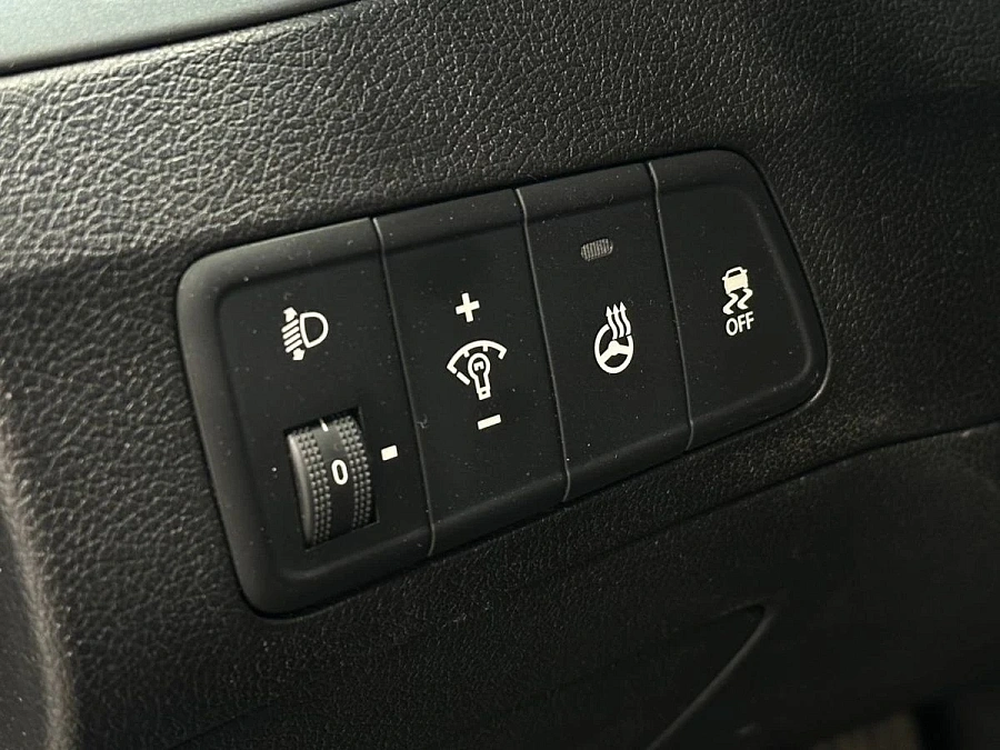 Hyundai Elantra, 2015г., передний привод, автомат