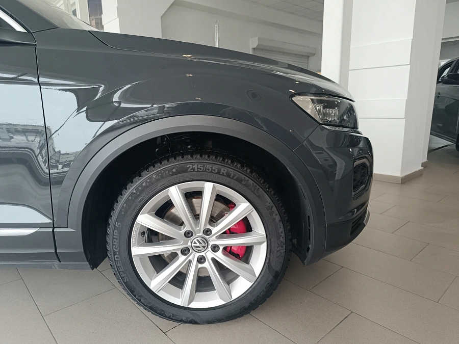 Volkswagen T-Roc, 2019г., полный привод, робот