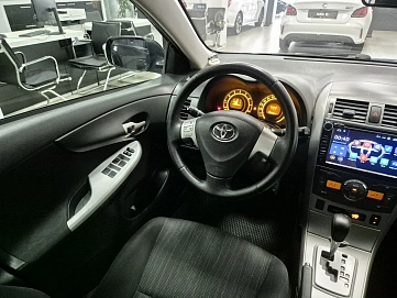 Toyota Corolla, 2008г, передний привод, автомат