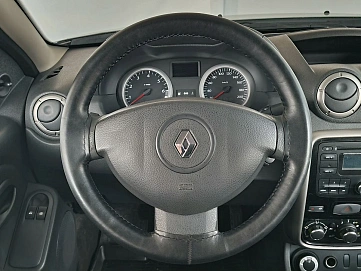 Renault Duster, 2014г, полный привод, механика