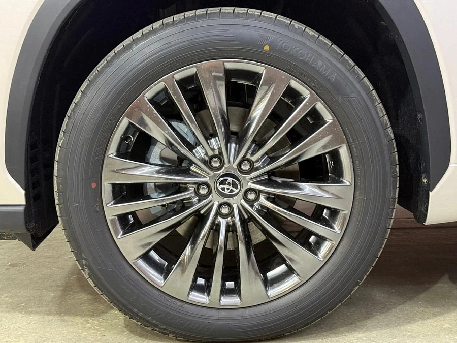 Toyota Highlander, 2025г., полный привод, автомат