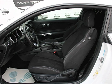 Ford Mustang, 2019г, задний привод, автомат