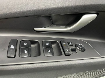 Hyundai Elantra, 2023г, передний привод, вариатор