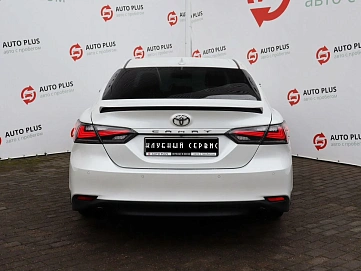Toyota Camry, 2021г, передний привод, автомат