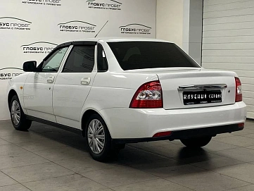 Lada (ВАЗ) Priora, 2015г, передний привод, механика