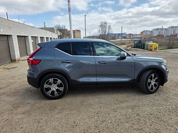 Volvo XC40, 2021г, полный привод, автомат