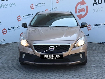 Volvo , 2014г., передний привод, автомат