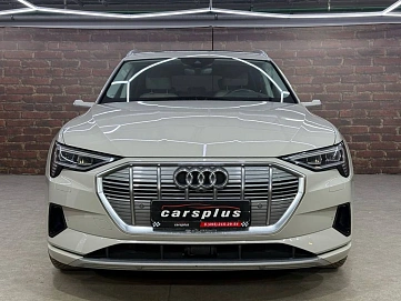 Audi e-tron, 2019г, полный привод, автомат