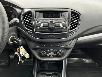 Lada (ВАЗ) Vesta, 2018г, передний привод, механика