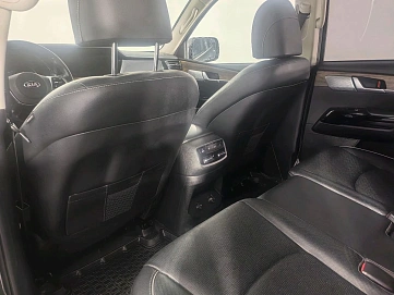 Kia , 2021г., полный привод, автомат