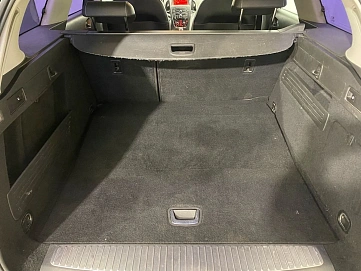 Opel Astra, 2011г, передний привод, механика