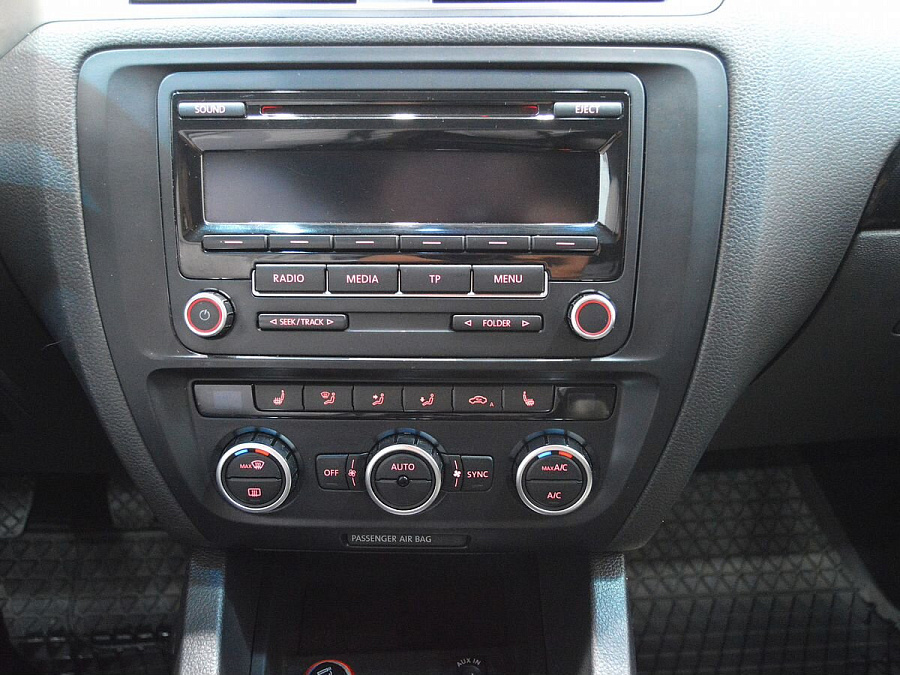 Volkswagen Jetta, 2012г., передний привод, механика