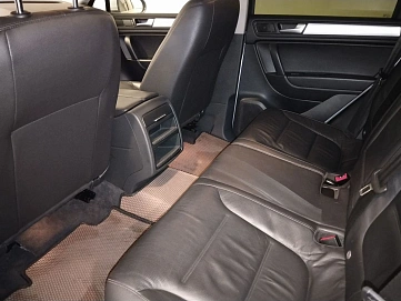 Volkswagen Touareg, 2013г, передний привод, автомат