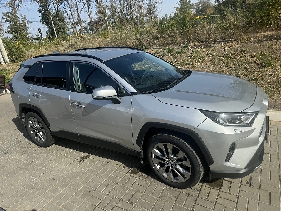 Toyota RAV4, 2020г., полный привод, автомат