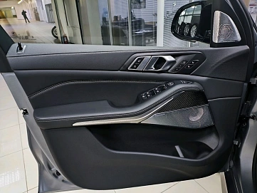 BMW X5, 2025г, полный привод, автомат