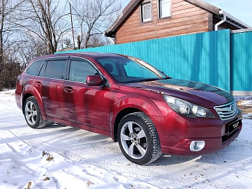 Subaru Outback, 2010г, полный привод, вариатор
