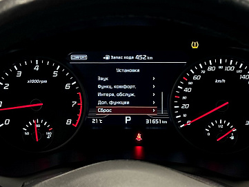 Kia Stinger, 2018г, задний привод, автомат