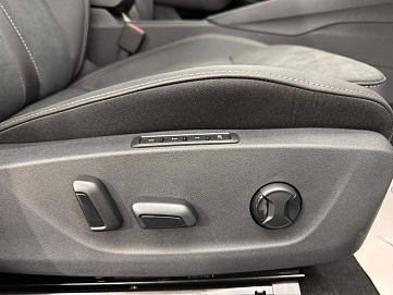 Skoda Octavia, 2024г, передний привод, робот