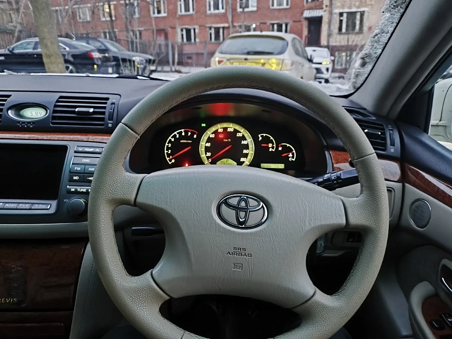 Toyota Brevis, 2001г., задний привод, автомат