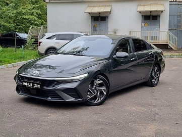 Hyundai Elantra, 2023г, передний привод, вариатор
