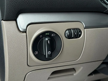 Volkswagen Golf, 2010г, передний привод, робот