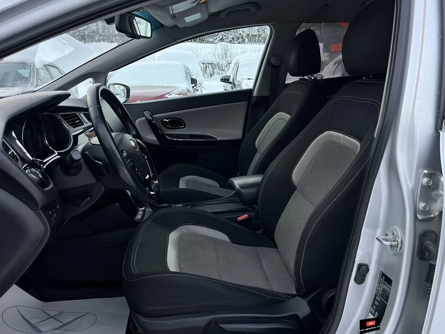 Kia Ceed, 2012г., передний привод, автомат