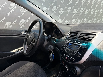 Hyundai Solaris, 2016г., передний привод, автомат