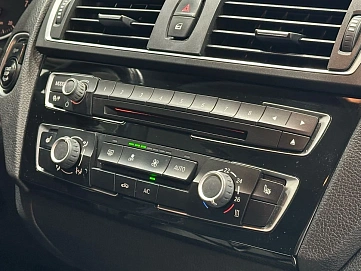 BMW 1 серии, 2017г, задний привод, автомат