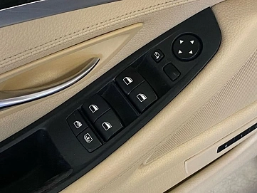 BMW , 2012г., передний привод, автомат