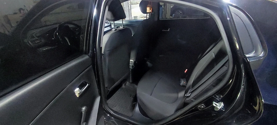 Kia Rio, 2015г., передний привод, механика