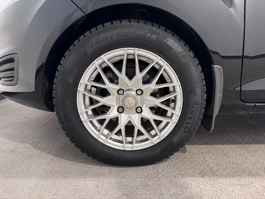 Ford Fiesta, 2015г., передний привод, автомат