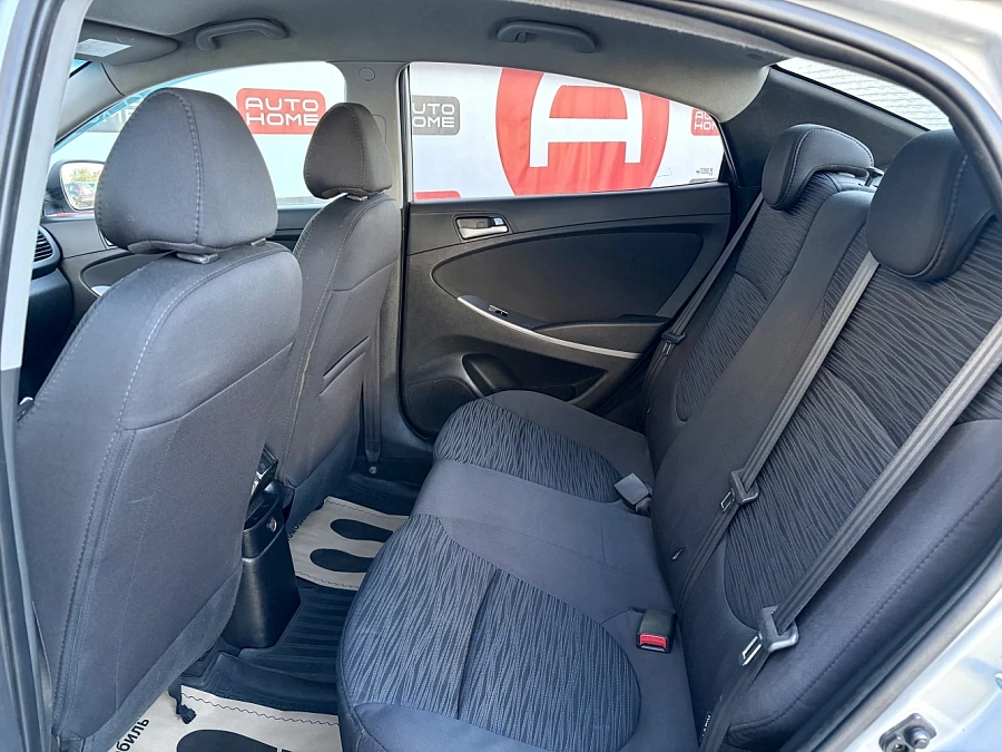 Hyundai Solaris, 2016г., передний привод, автомат