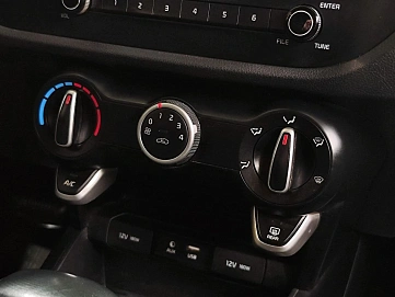 Kia , 2019г., передний привод, автомат