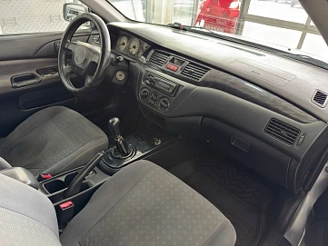 Mitsubishi Lancer, 2005г, передний привод, механика