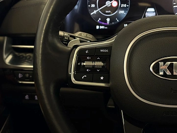 Kia Carnival, 2021г, передний привод, автомат