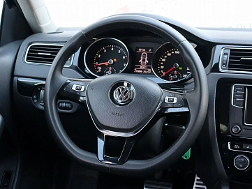 Volkswagen Jetta, 2018г, передний привод, робот