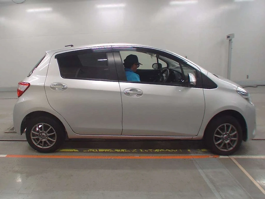 Toyota Vitz, 2019г., полный привод, вариатор