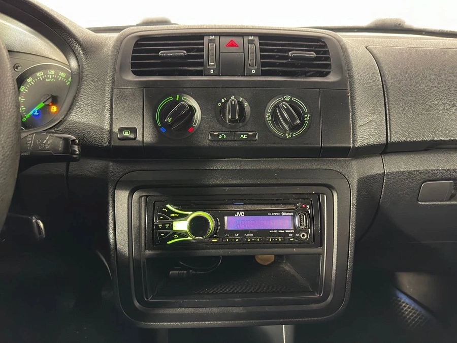 Skoda Fabia, 2012г., передний привод, механика