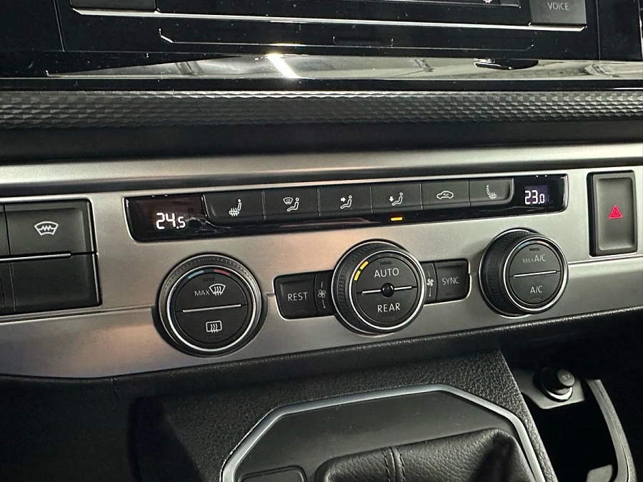 Volkswagen Multivan, 2021г., полный привод, робот